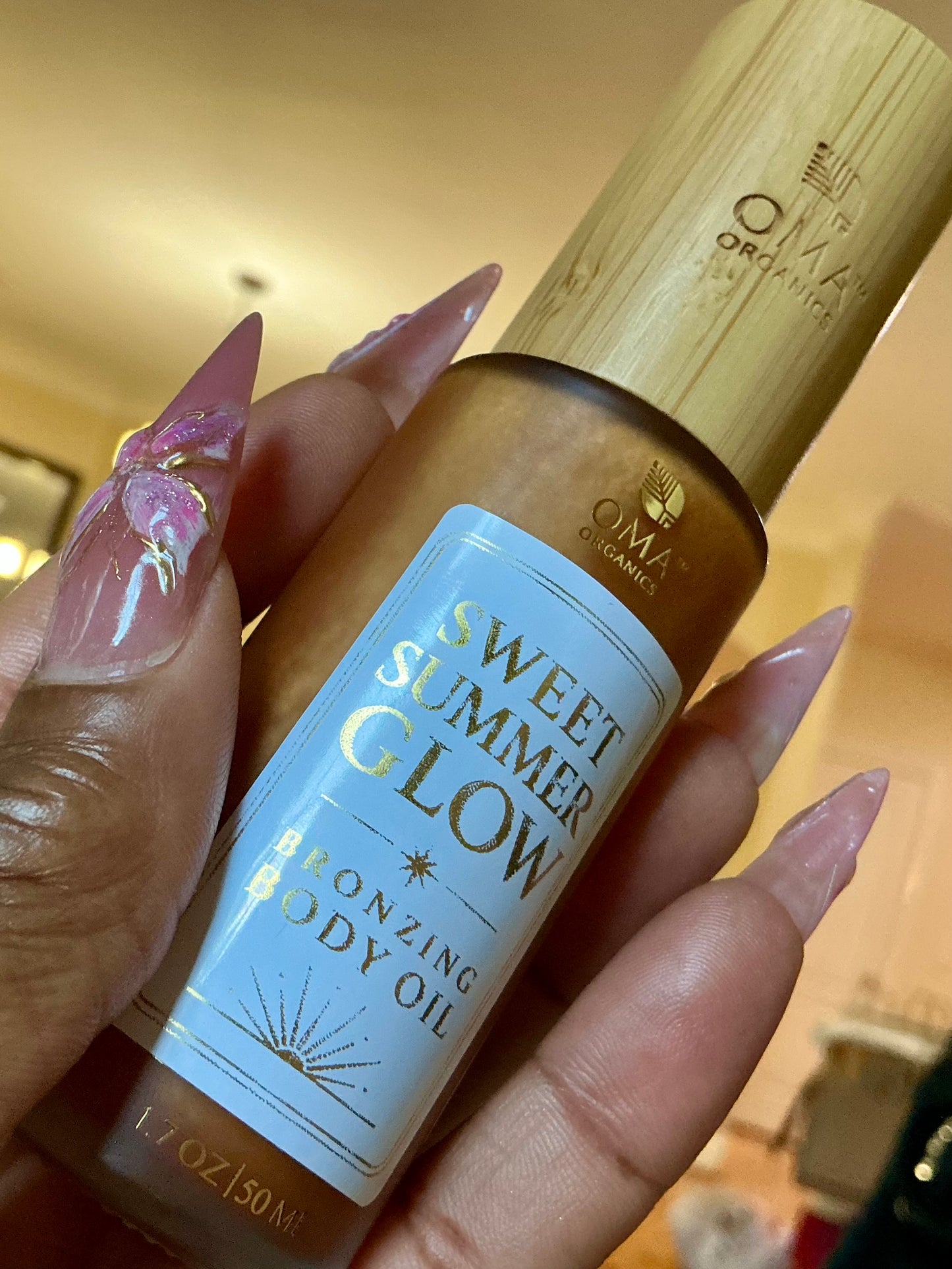 SWEET SUMMER GLOW™ bronzing oil (introductory price)